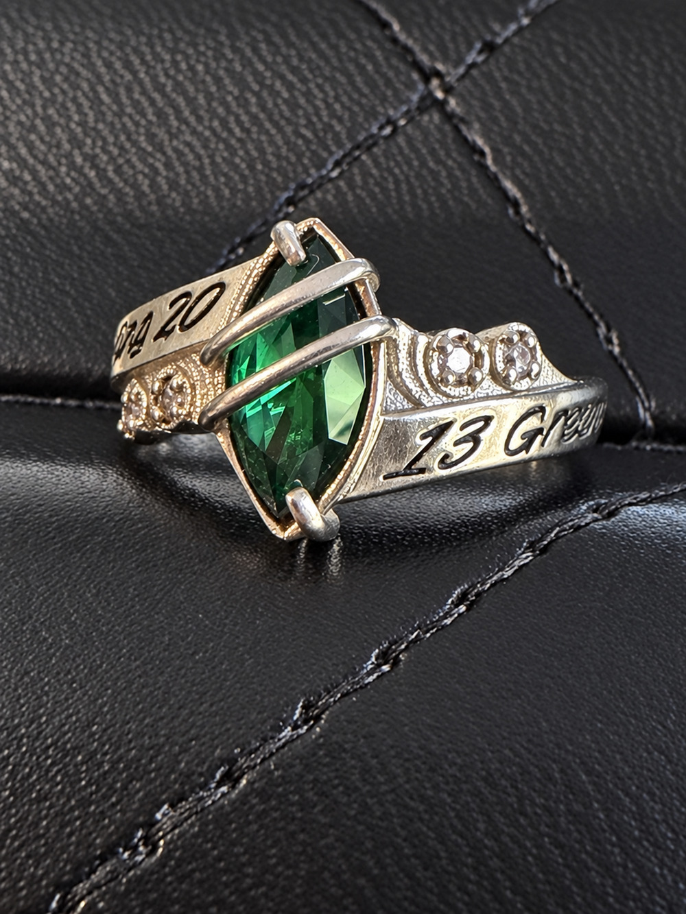 10K White Gold Class Ring 2013 Bowling Grn Marquise Simulated Emerald Sz 7 3.9g
